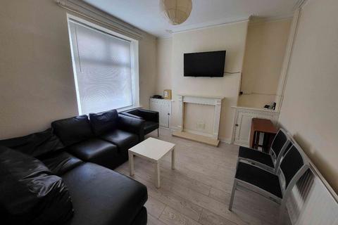 4 bedroom terraced house to rent, Cardiff CF24