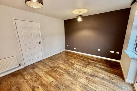 2 bedroom house to rent, Carnation Way, Nuneaton CV10