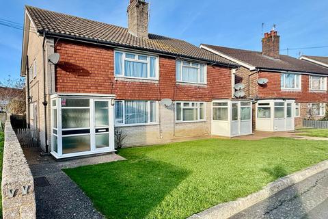1 bedroom flat to rent, Midhurst Road, Eastbourne BN22
