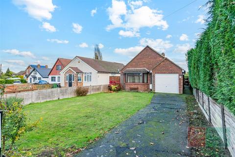 2 bedroom detached bungalow for sale, Linton Road, Loose