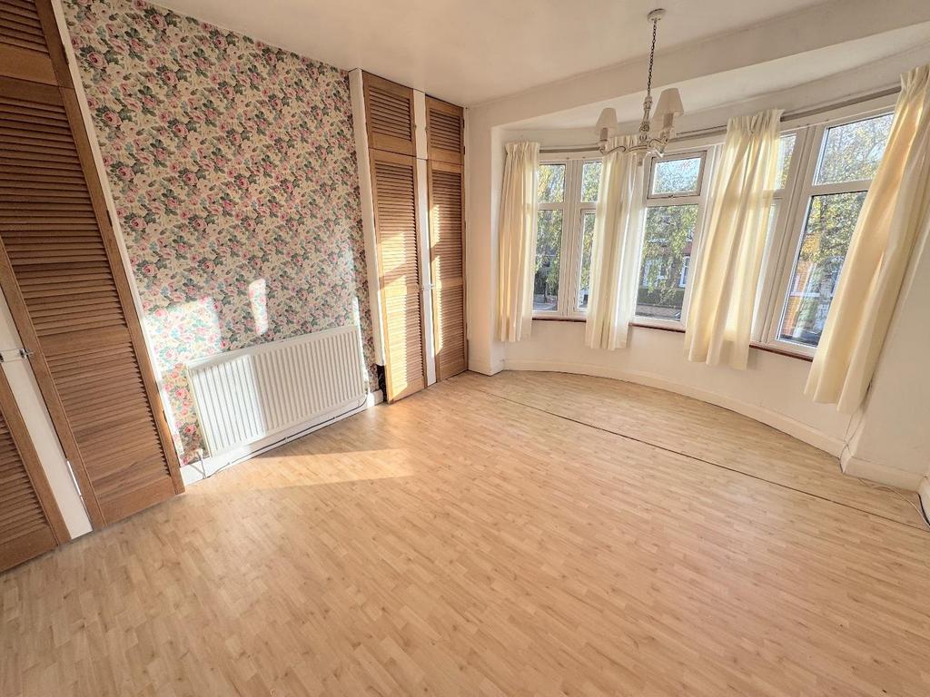 Bedroom (Front)