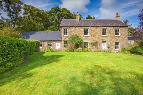 undefined, Minsteracres DH8