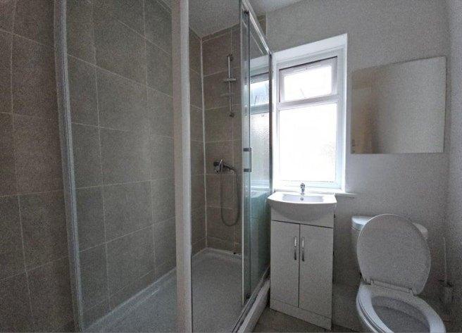 Stoneleigh-road-n17-9bq-995318