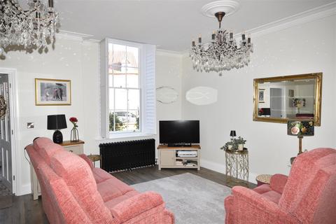 undefined, Balderton Gate, Newark