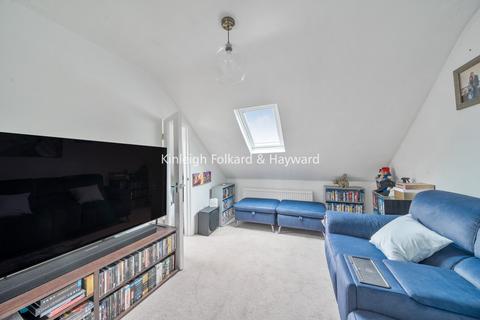 2 bedroom flat to rent, Ellesmere Road, Chiswick, London, W4