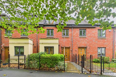3 bedroom townhouse for sale, Halfpenny Walk, Wilford. Nottingham