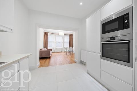 3 bedroom apartment to rent, Ridgmount Gardens, Bloomsbury, WC1