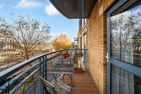 2 bedroom flat for sale, Chelsea Gate Apartments, Chelsea, London, SW1W