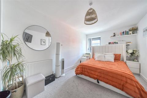 undefined, Kingman Way, Newbury, Berkshire