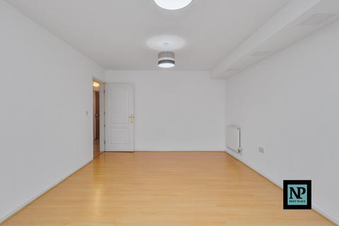 undefined, Moorgate, Tamworth, B79