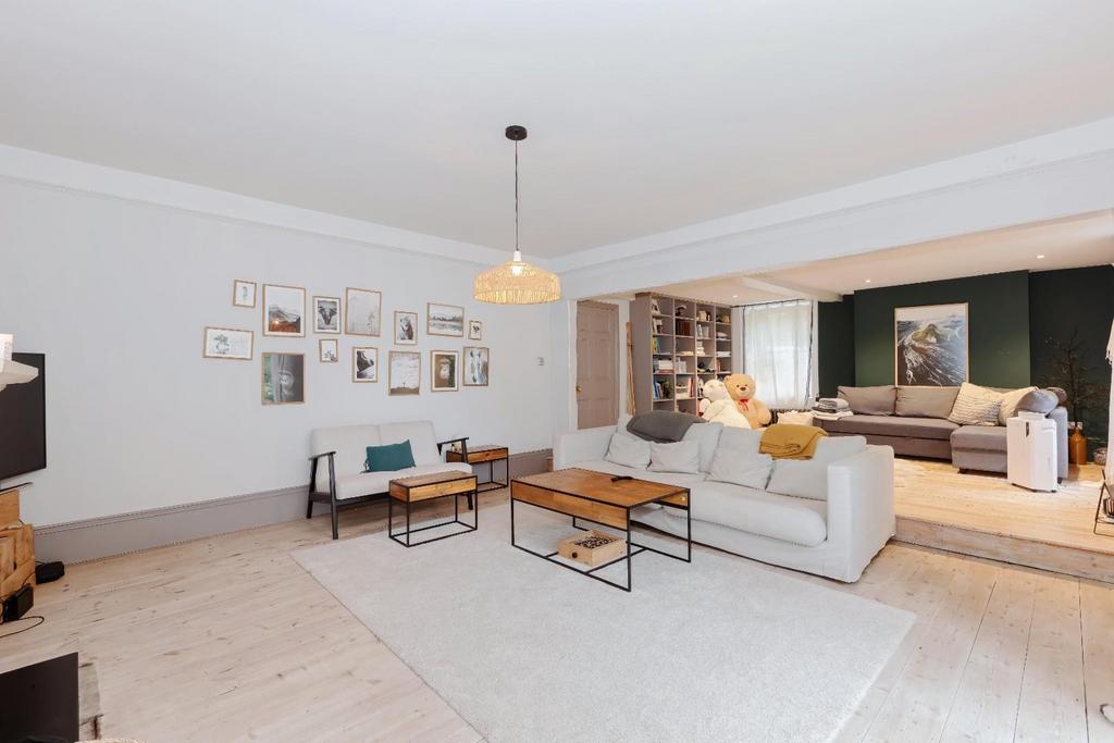 Church Farm House 49.jpg