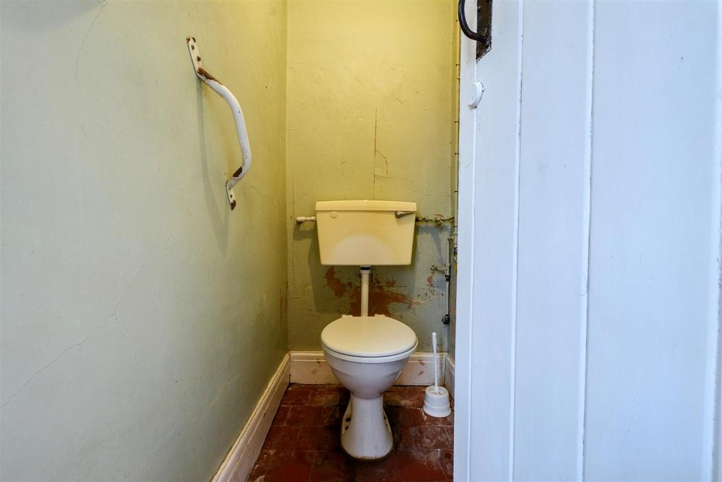 Ground Floor WC.jpeg