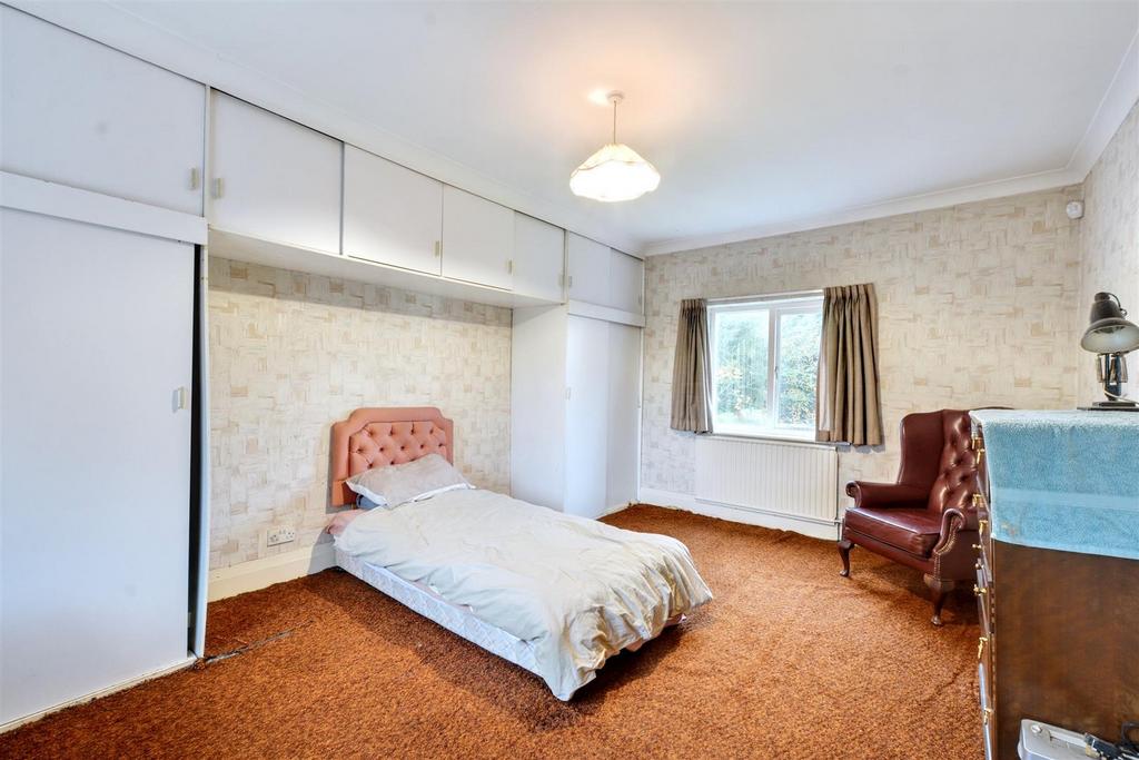 Bedroom 1 1.jpeg