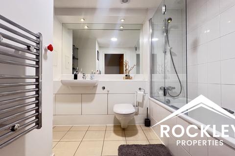 2 bedroom flat to rent, 4 Basin Approach, London E16