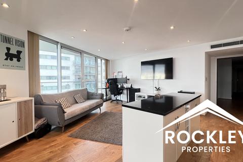 2 bedroom flat to rent, 4 Basin Approach, London E16