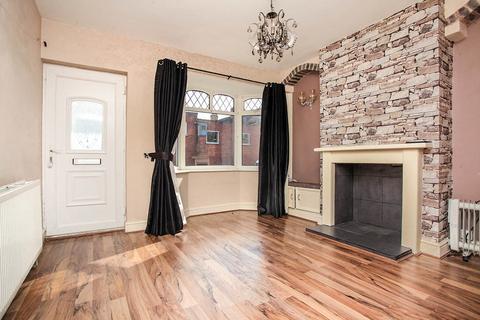 3 bedroom semi-detached house to rent, Webb Street, Warwickshire CV10