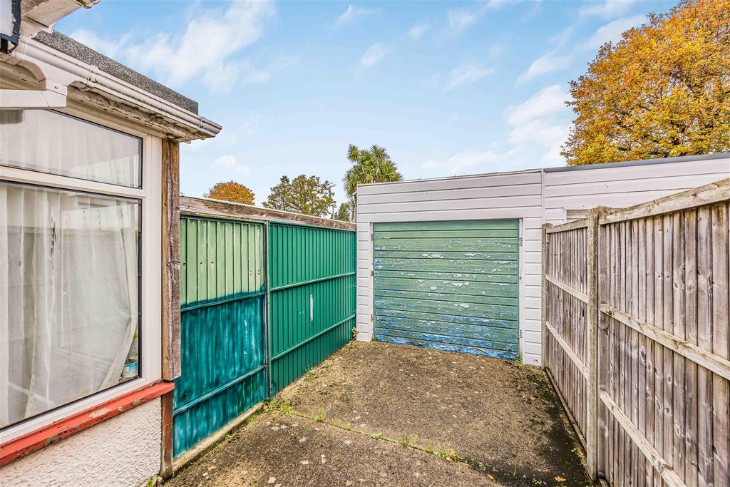 66 Durley Avenue, Cowplain-Small-Portico Marketing-