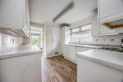 2 bedroom bungalow for sale, Durley Avenue, Waterlooville PO8