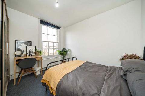 2 bedroom flat to rent, Landor Road, London SW9