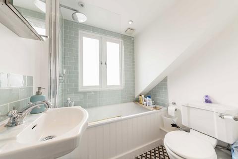 1 bedroom flat to rent, Conyers Road, London SW16