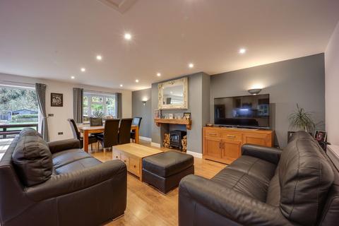 5 bedroom detached bungalow for sale, Gull Road, Guyhirn, PE13
