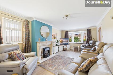 8 Beechfield Drive, Stafford, ST17 0YH