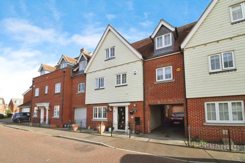 Radvald Chase, Colchester CO3