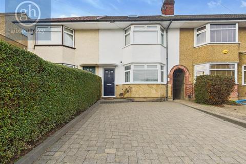 3 bedroom house to rent, Royal Crescent, Ruislip HA4