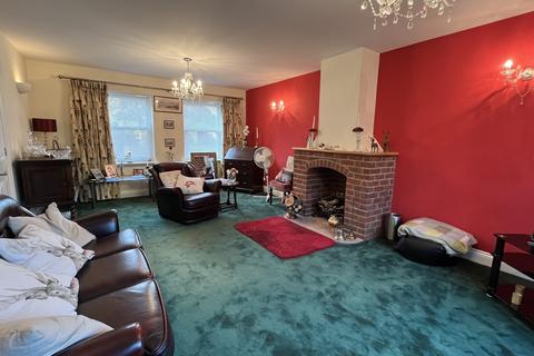 undefined, 12A The Avenue, Felixstowe IP11