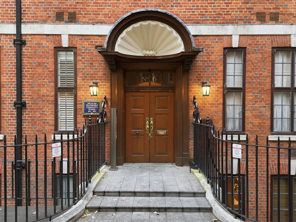 Photo 18