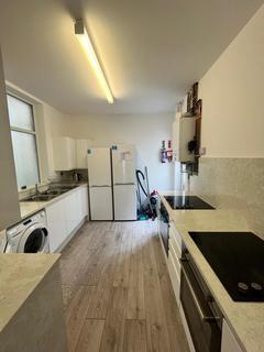 6 bedroom end of terrace house for sale, Swansea SA2