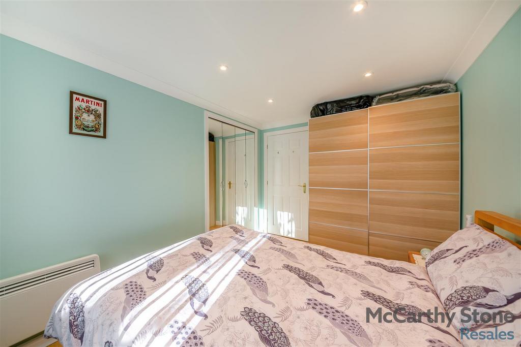 8668912-interior08.jpg