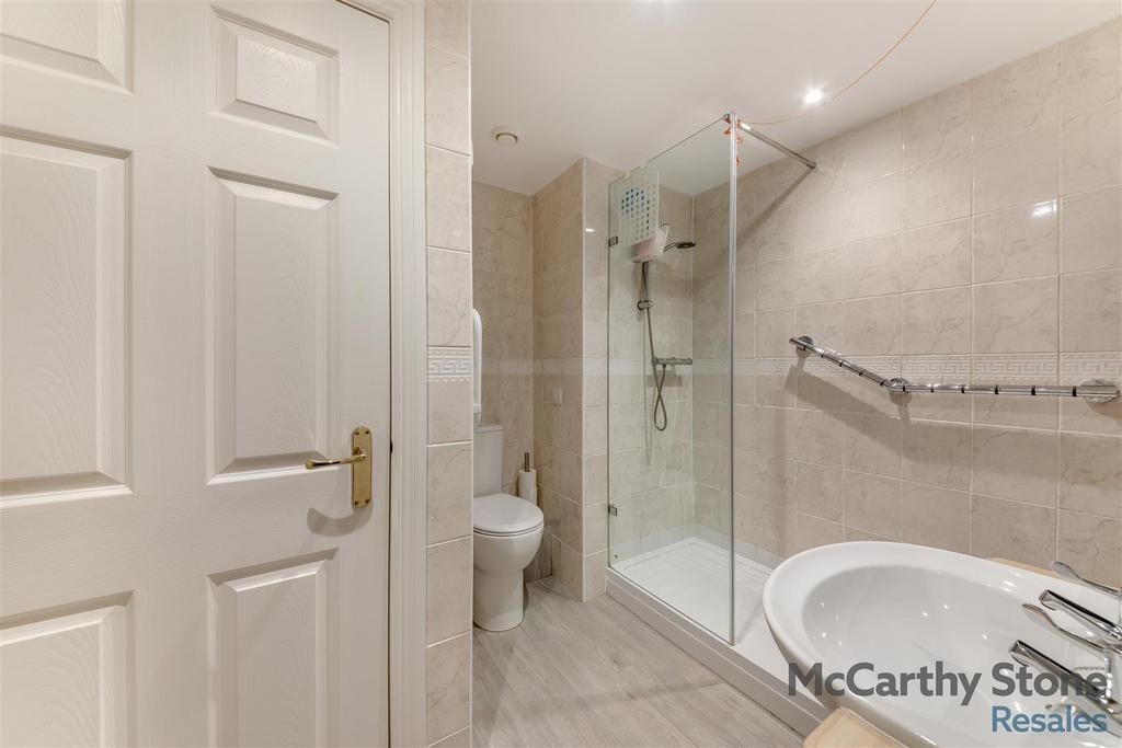 8668912-interior01.jpg