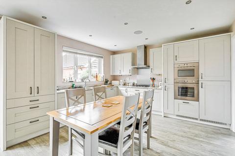 4 bedroom detached house for sale, Loveday Way, Benfleet, SS7