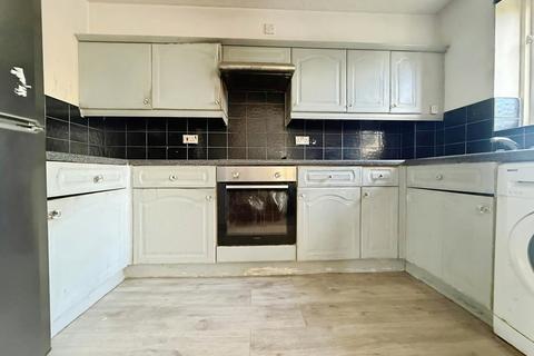 2 bedroom apartment for sale, Shaw Park, Crowthorne, Berkshire