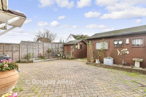 undefined, Bruce Grove, Wickford, Essex
