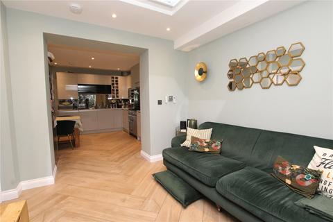 2 bedroom maisonette for sale, Cantwell Road, Shooters Hill, London, SE18
