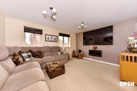 3 bedroom semi-detached house for sale, Waggon Road, Leeds