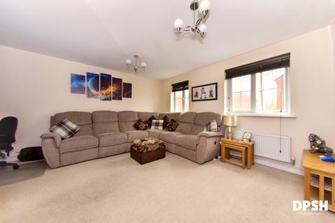3 bedroom semi-detached house for sale, Waggon Road, Leeds