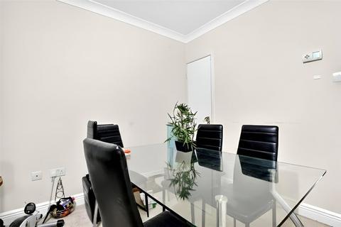 undefined, Northcott, Bracknell, Berkshire, RG12