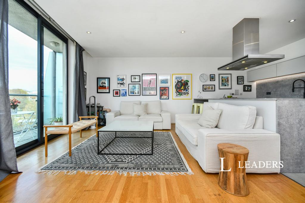 Living Area 2
