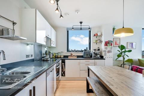 Parkside Avenue, Greenwich, London SE10