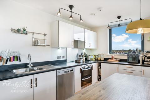 3 bedroom flat for sale, Parkside Avenue, Greenwich, London SE10