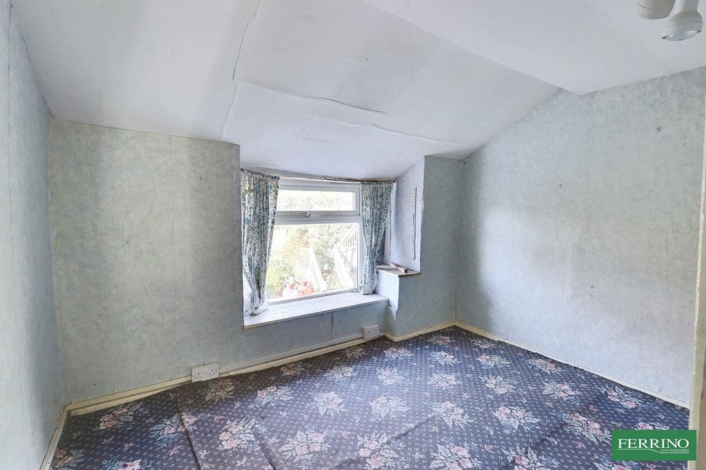 Bedroom 5/Study