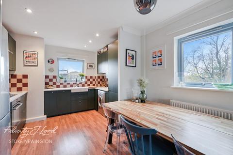 undefined, Cazenove Road, London N16
