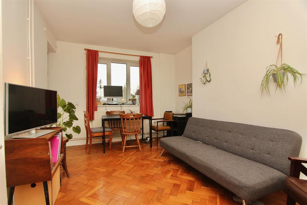 Gaskin House, N16