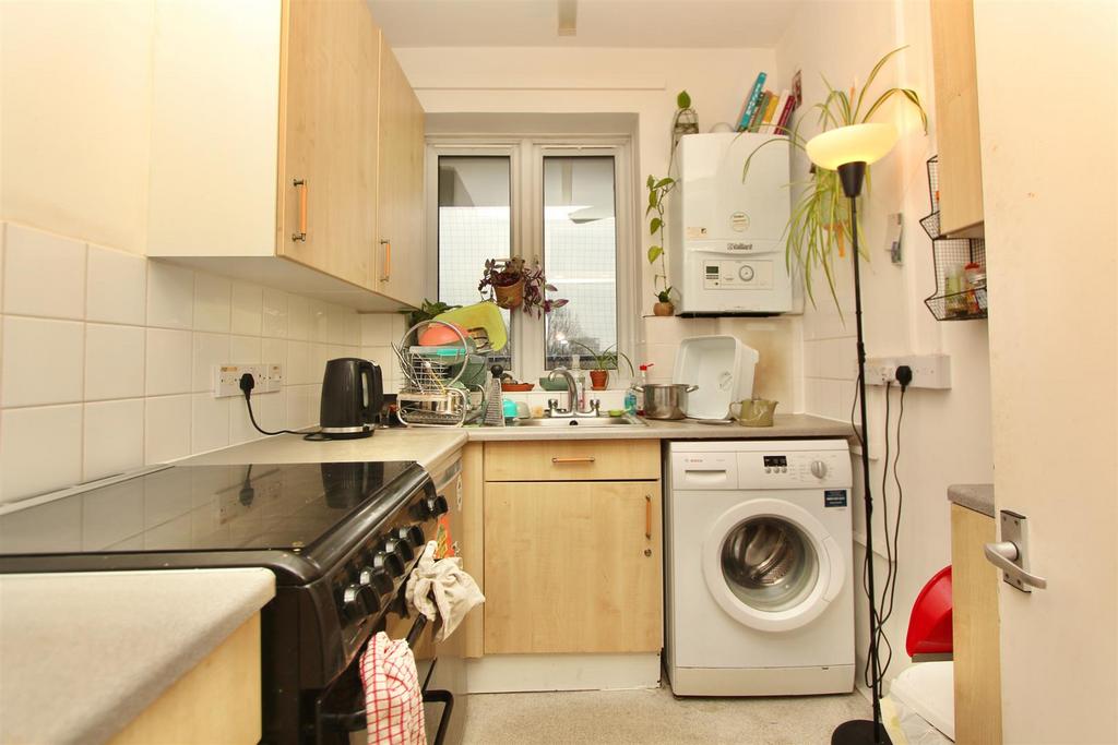 Gaskin House, N16