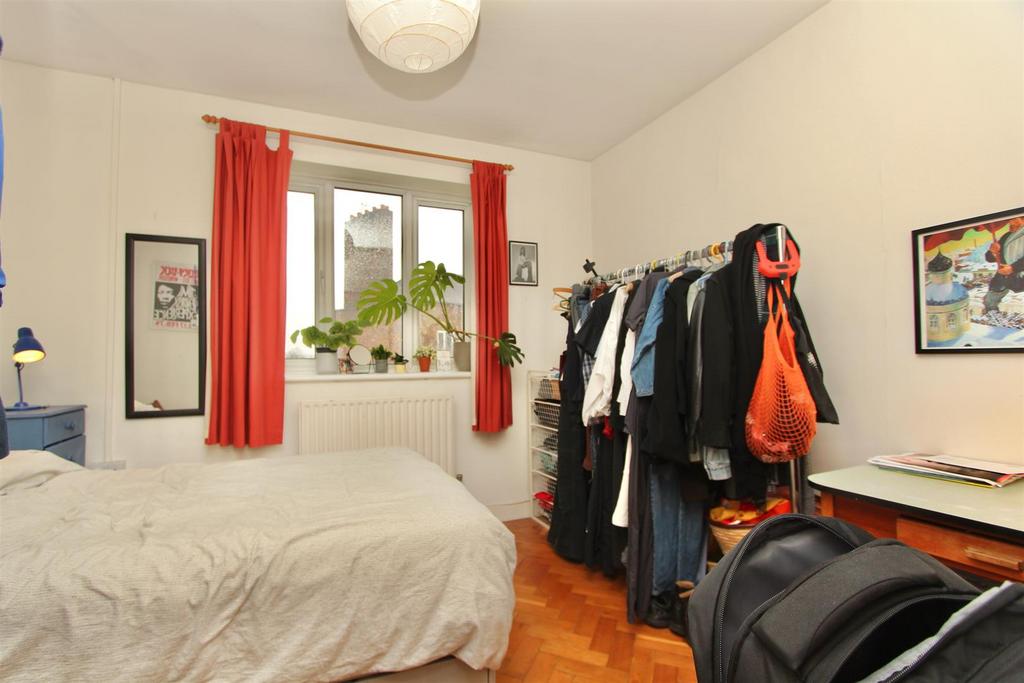 Gaskin House, N16