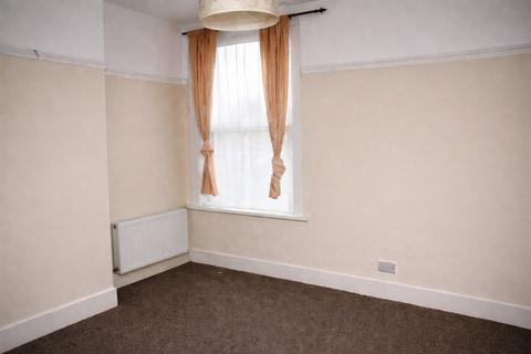 5 bedroom semi-detached house for sale, Ruskin Aveue, London E12