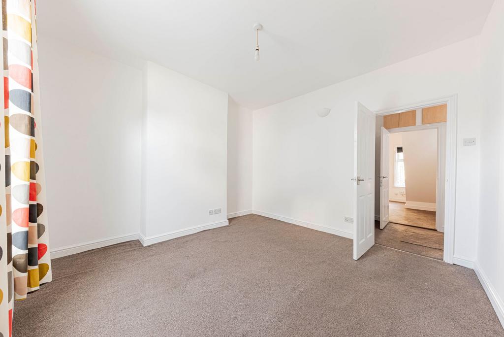 Bedroom (2)